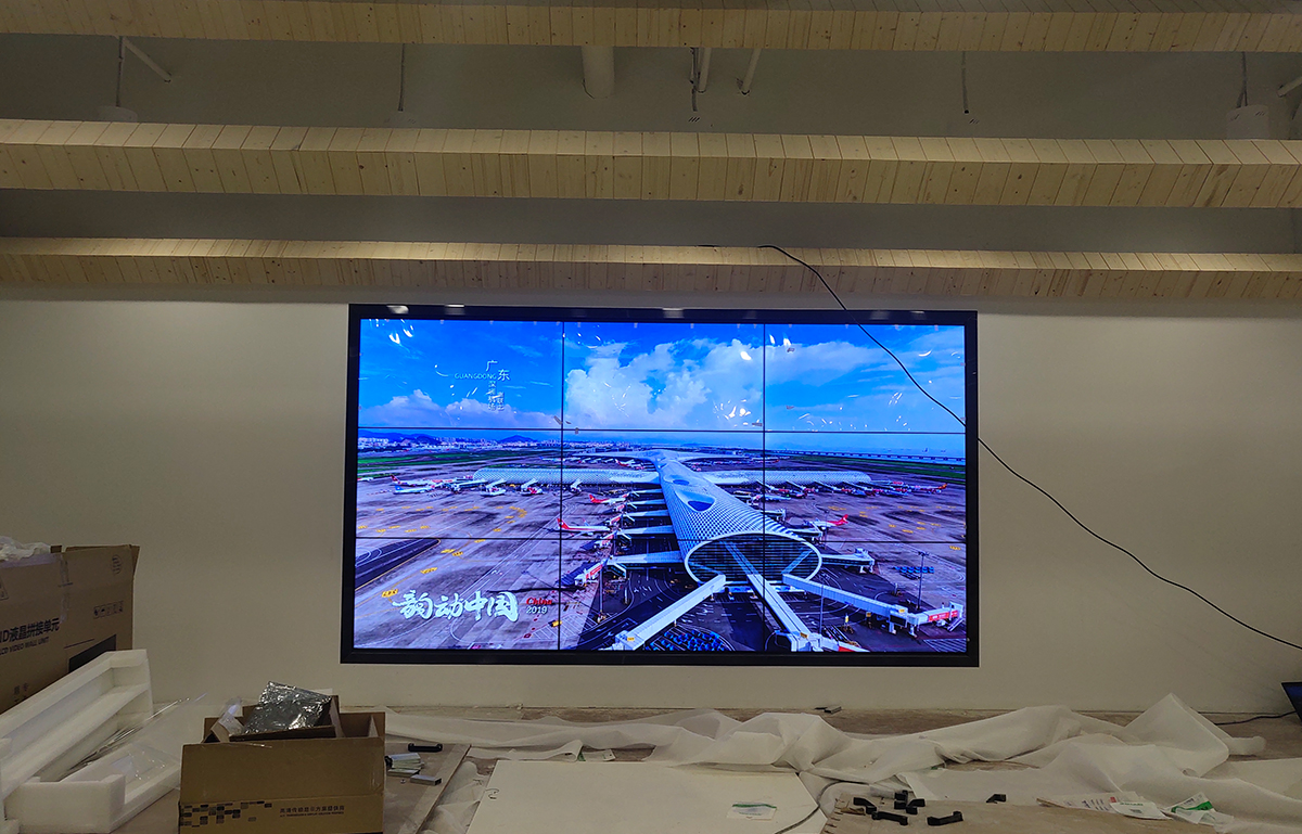 深圳市龍崗區(qū)坂田街道坂田街萬科城同學都薈